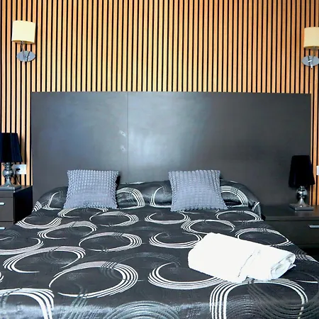 Maria Luxury